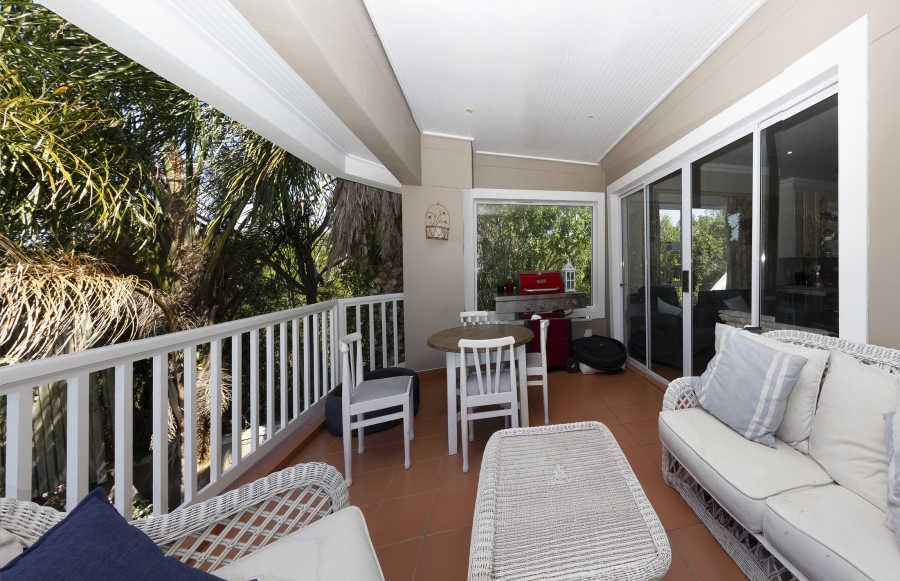 5 Bedroom Property for Sale in Kleinemonde Eastern Cape